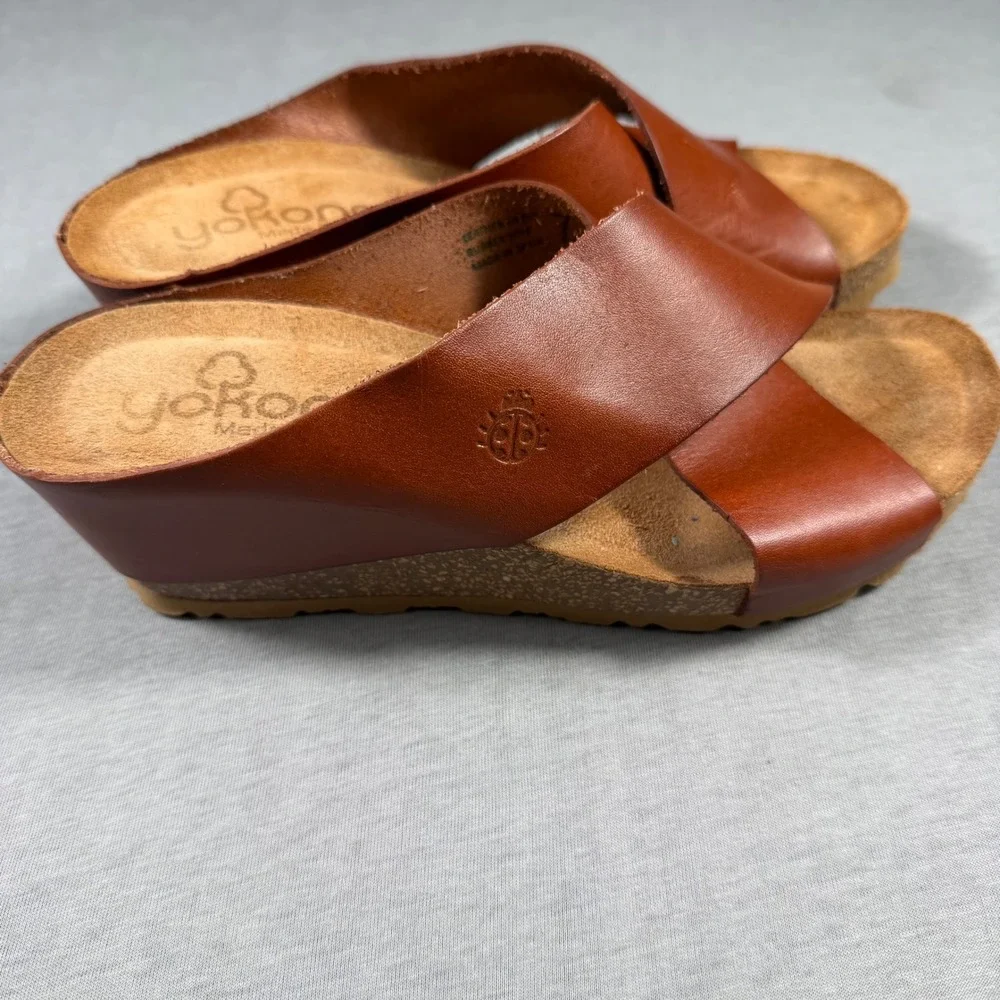 yokono leather wedge
